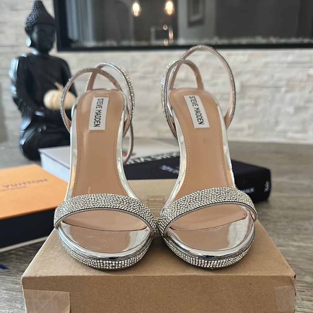 Steve Madden Silver Rhinestone Heels 8.5 - Picture 2 of 6